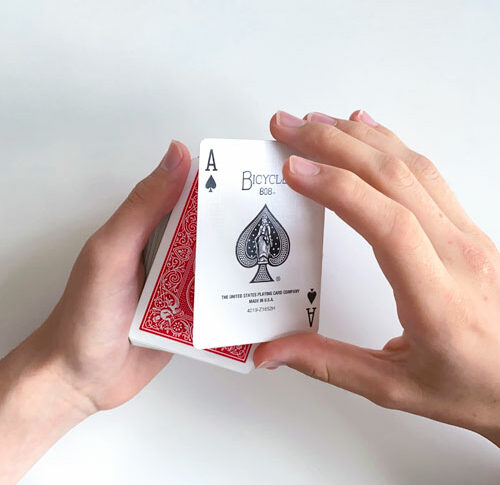 Ambitious Card Routine: Ein Kartentrick Klassiker erklärt