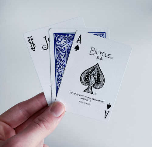 Three Card Monte: Kartentrick mit drei Karten